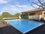 Maison à BLANQUEFORT