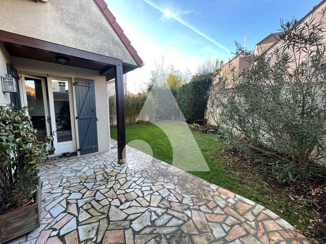 Maison à ORMESSON-SUR-MARNE