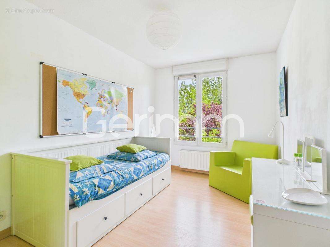 Appartement à SAINT-MARTIN-D'HERES