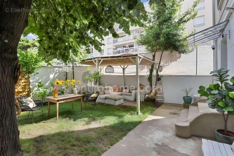 Appartement à MAISONS-ALFORT