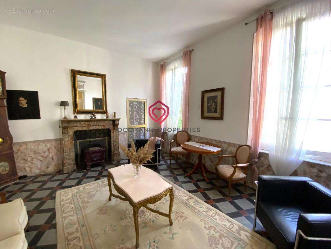 Maison à GINESTAS