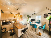 Appartement à FRESNES