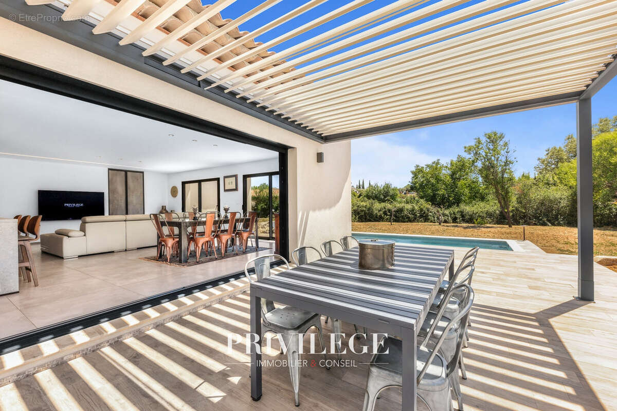 Aups — Exclusivité — Maison neuve avec piscine, prestations soignées et potentiel d’évolution - photo 27
