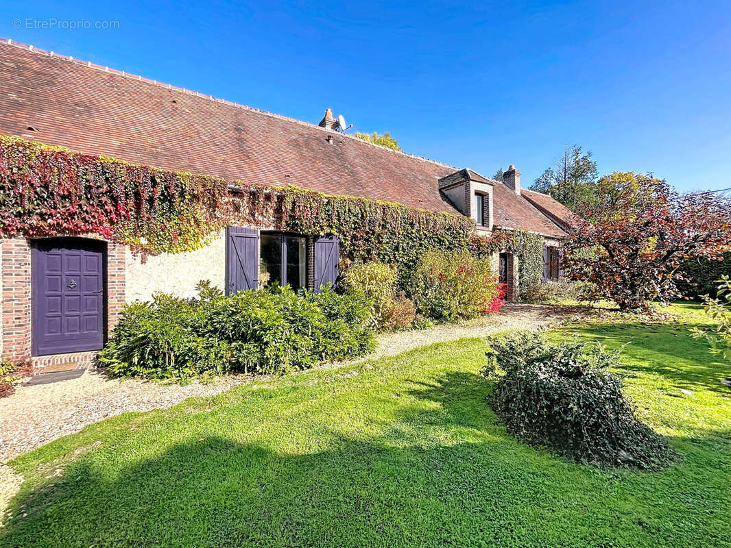 Maison à MANOU