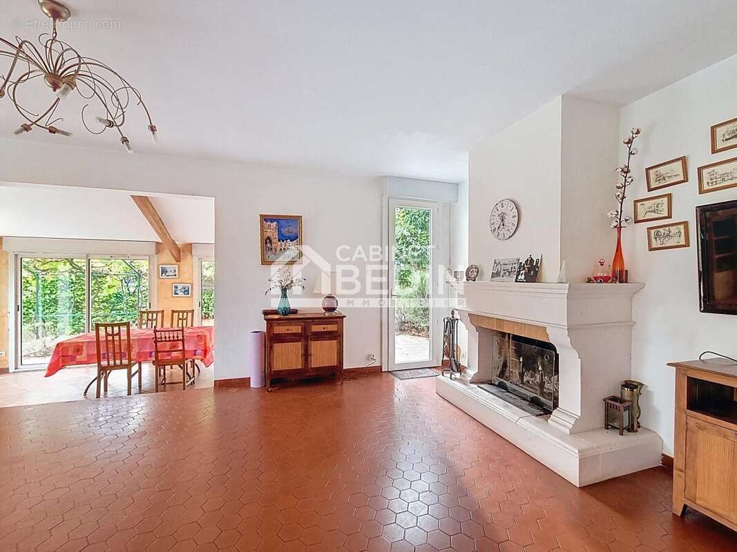 Maison à FONBEAUZARD