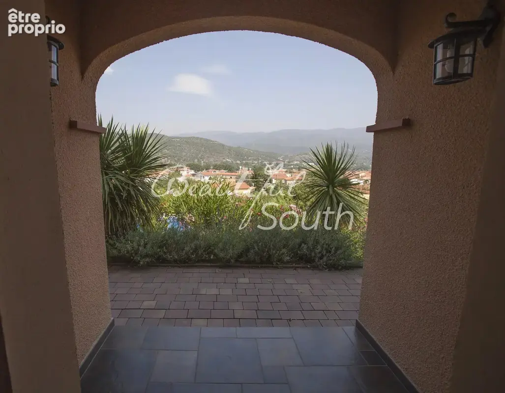 Villa d’exception aux vues panoramiques, jardin et piscine – prades - photo 17