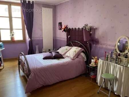 Magnifique maison de maître dans un beau village médiéval - photo 8