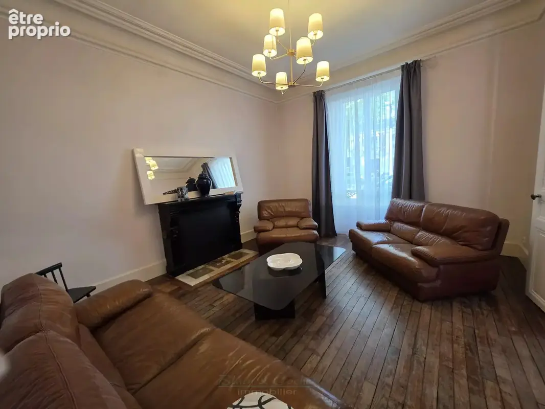 Maison de caractère de 172 m² — Gare et commerces à pied - photo 2