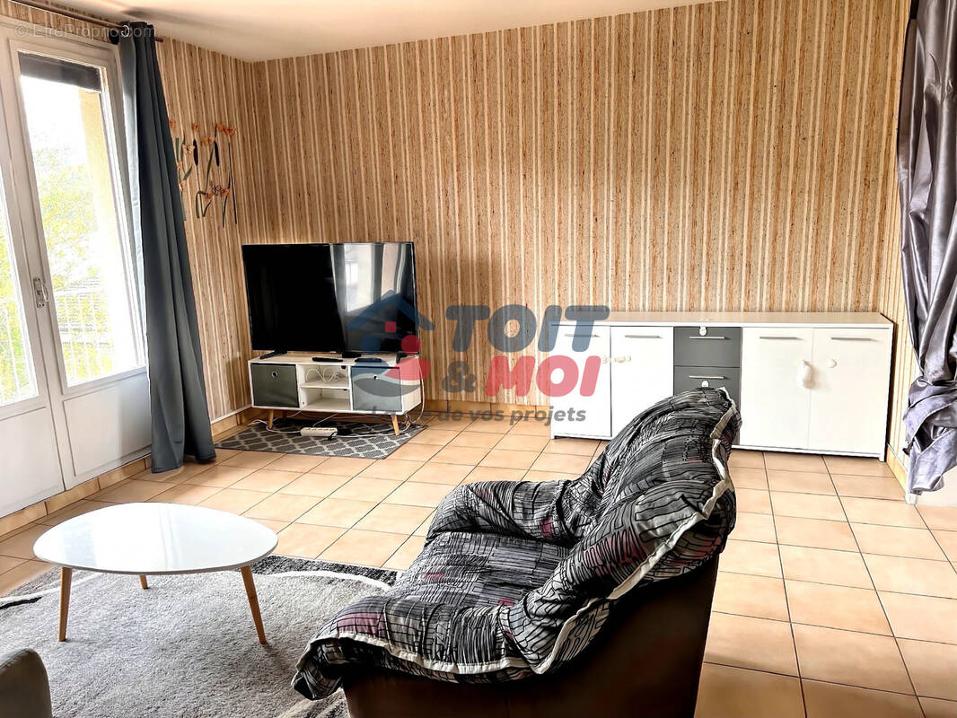 Appartement à NAVENNE