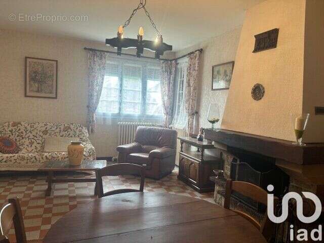 Maison 130 m² à Berville-En-Roumois  - photo 7