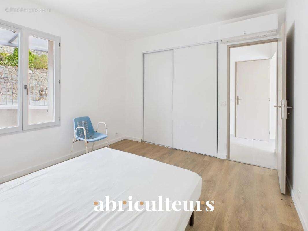 Bel appartement neuf de 95 m² – Vue panoramique en vente sur Fayence (83440) - photo 13