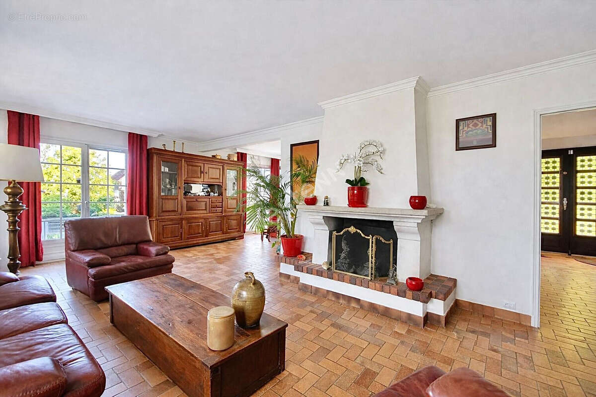 Maison à CHAUMONTEL