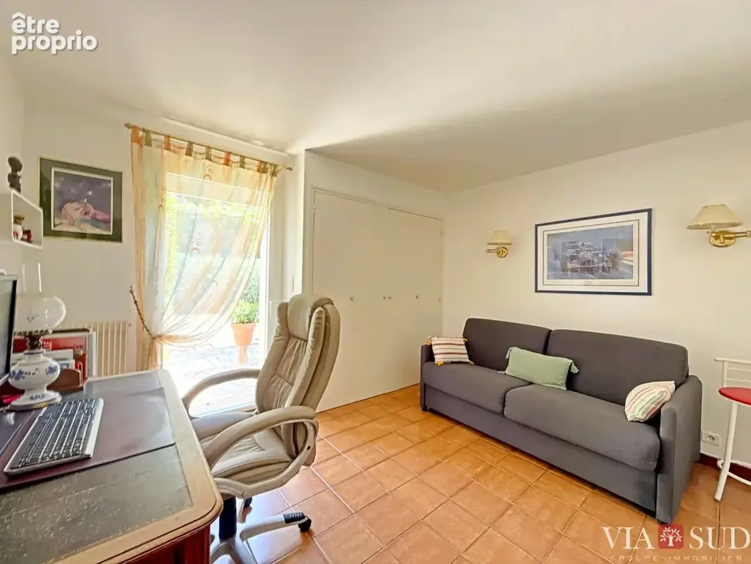 Béziers, quartier Montimas  plain-pied de 132 m² sur 2 077 m² de terrain - photo 11