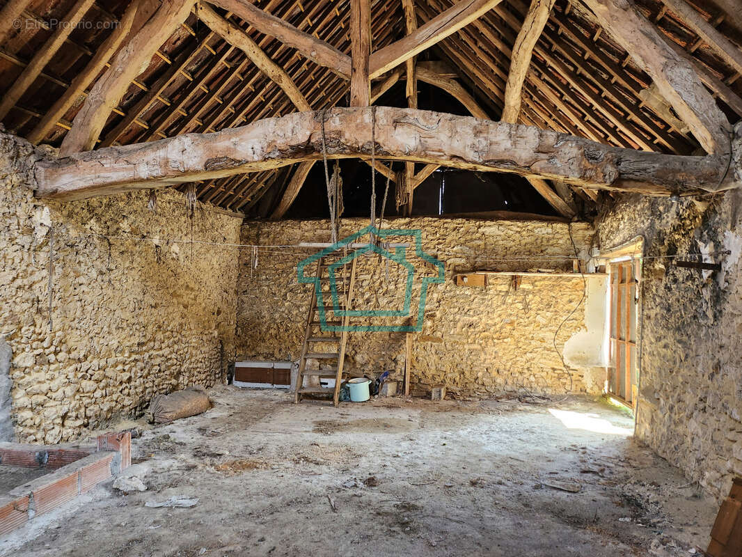 Maison à THOIRY