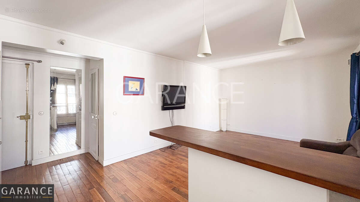 Appartement à PARIS-11E