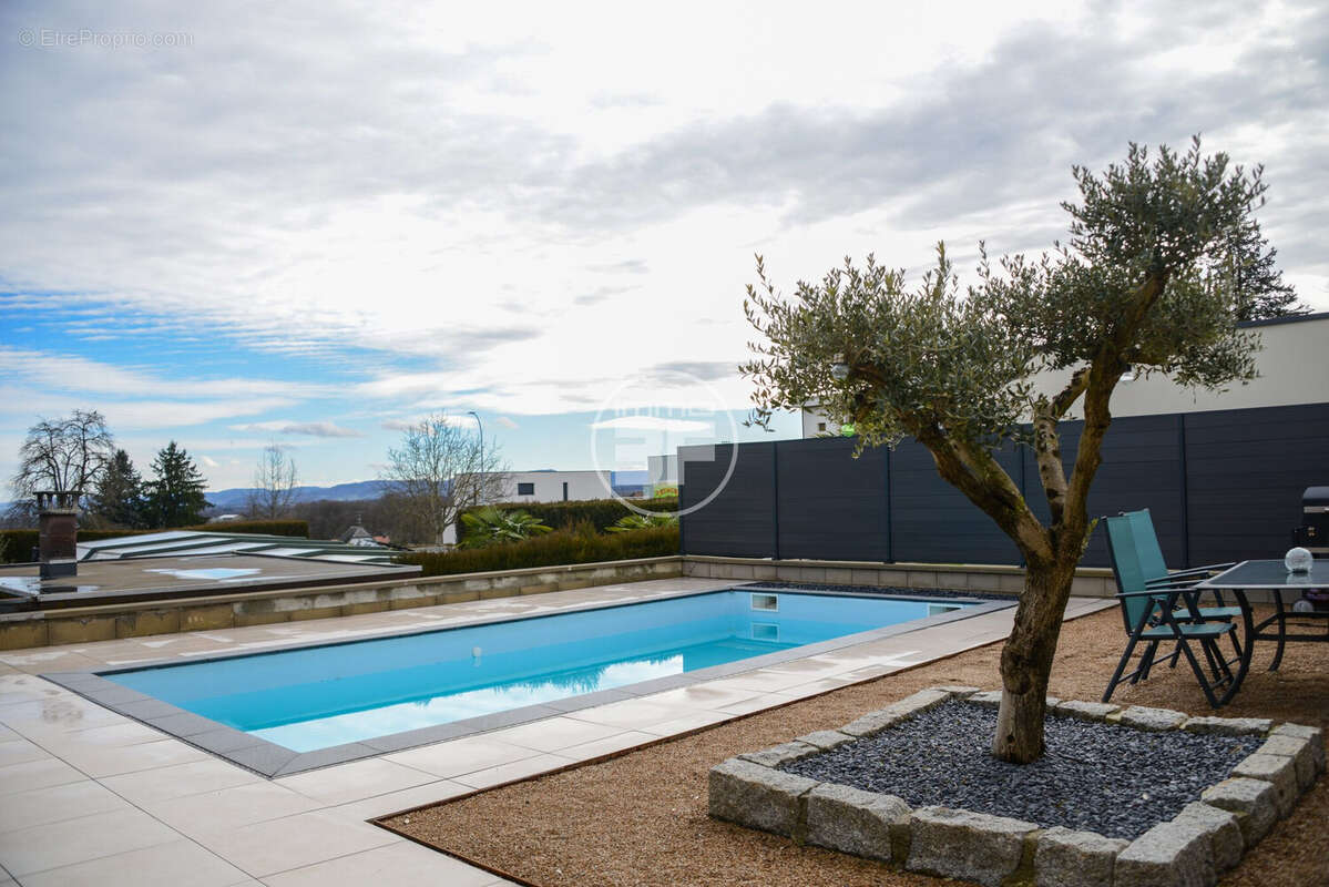 Maison à FOLGENSBOURG