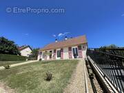 Maison à SAINT-YRIEIX-LA-PERCHE