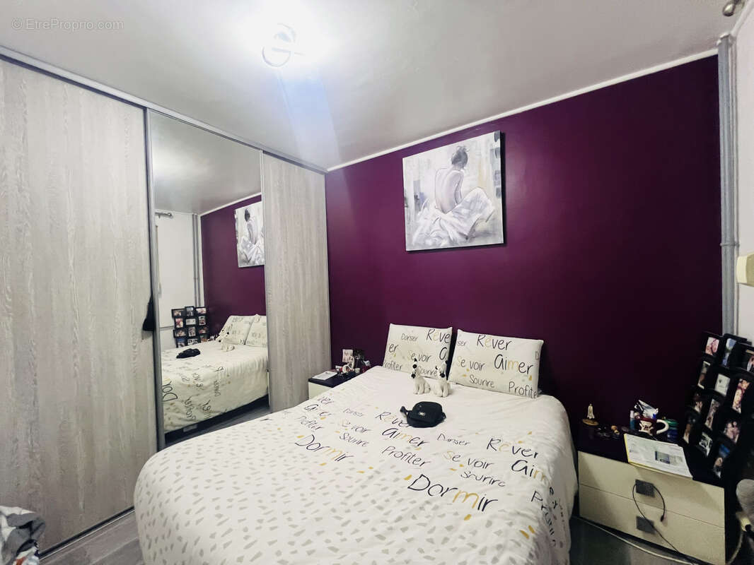 Appartement à SARTROUVILLE