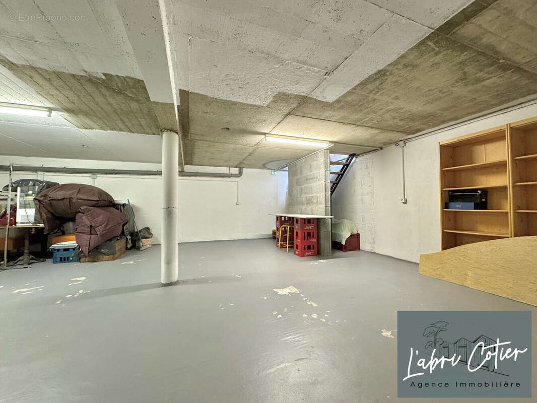 Commerce 100 m² à Saint-Jean-De-Monts  - photo 5