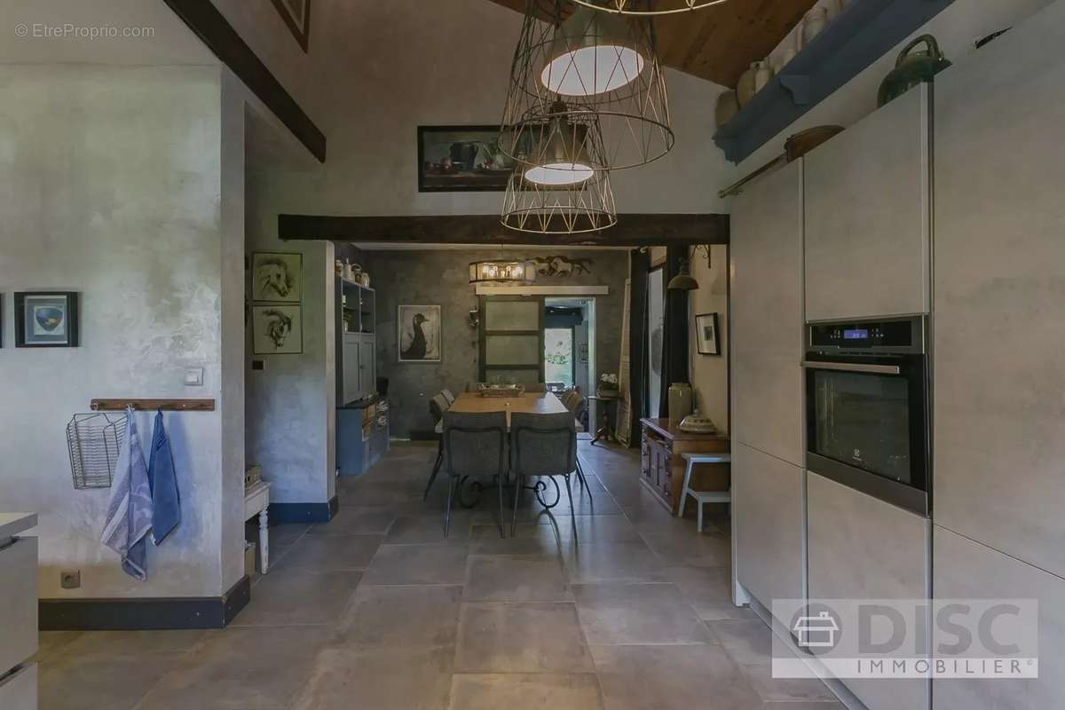 Maison à MONTFERMIER