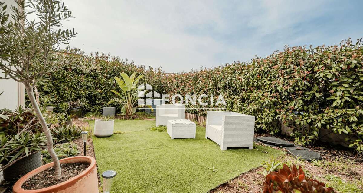 HYERES à 2 min du CENTRE - VILLA contemporaine T5 de 101m2, DPE en A, jardin sans vis à vis - photo 2