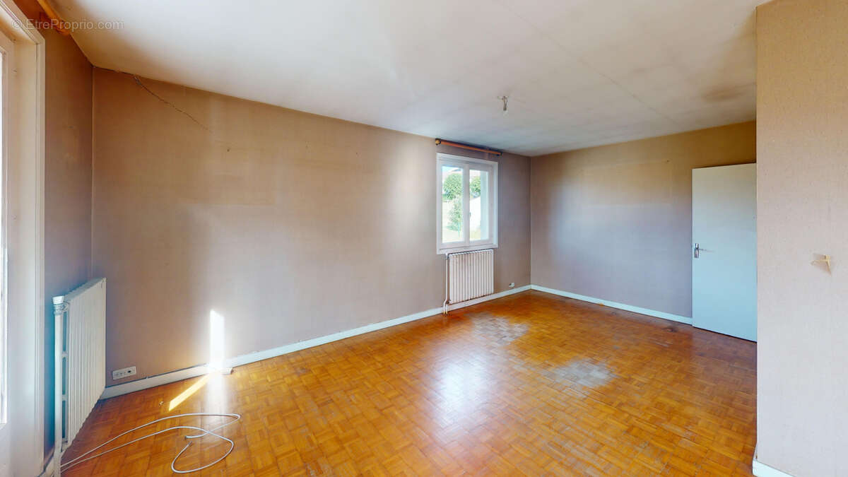 EN EXCLUSIVITE ! maison traditionnelle sur sous-sol complet, sur terrain clos d'env 670 m2 - photo 10