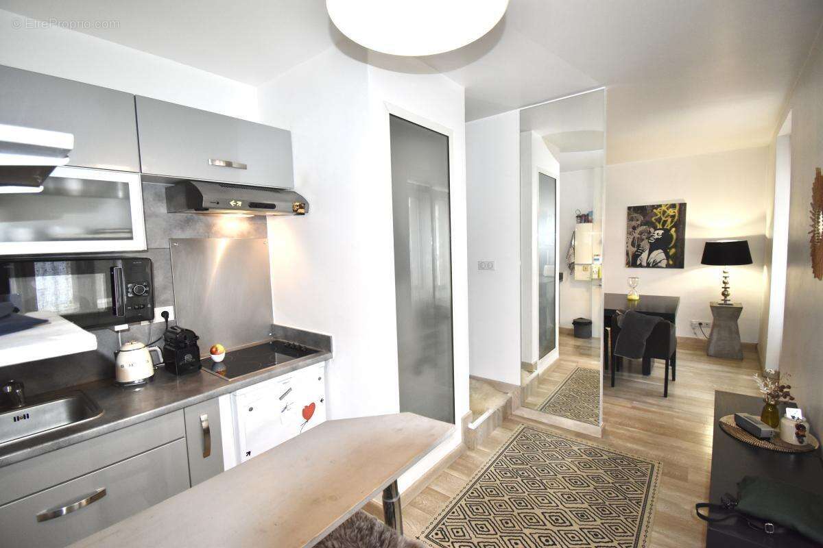 Appartement à LA ROCHE-SUR-FORON