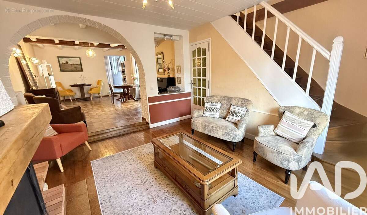 Photo 2 - Maison à REIMS