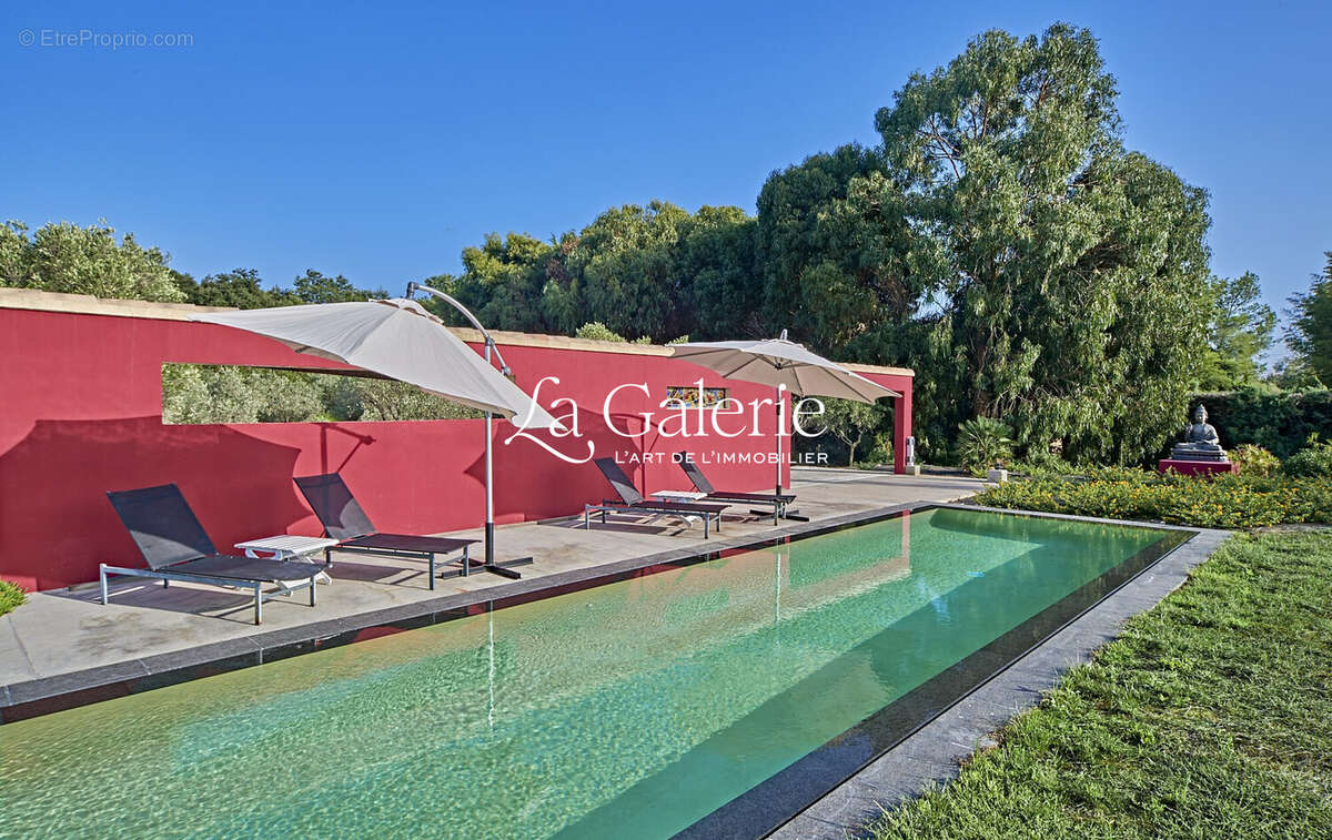 Maison à LA LONDE-LES-MAURES