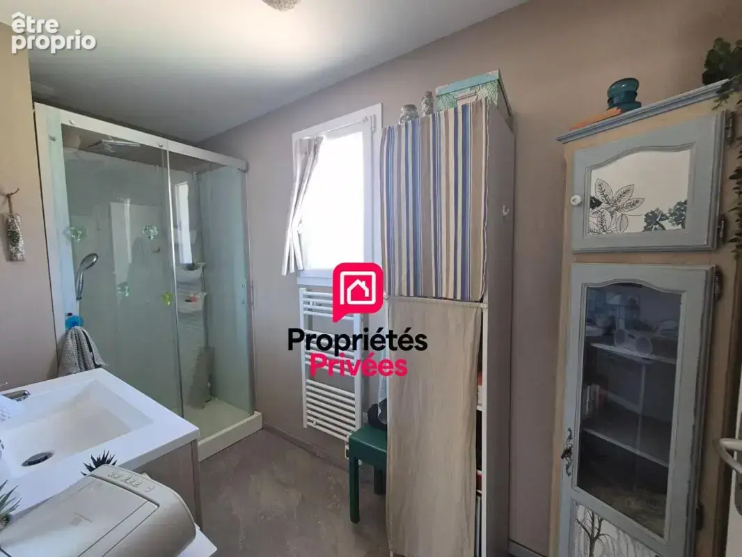 CUDOS - Maison récente, 4 pièces, garage et piscine - photo 13