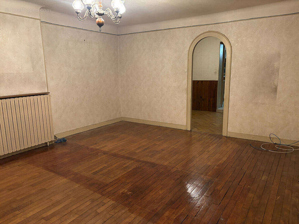 Maison à CHATEAUROUX