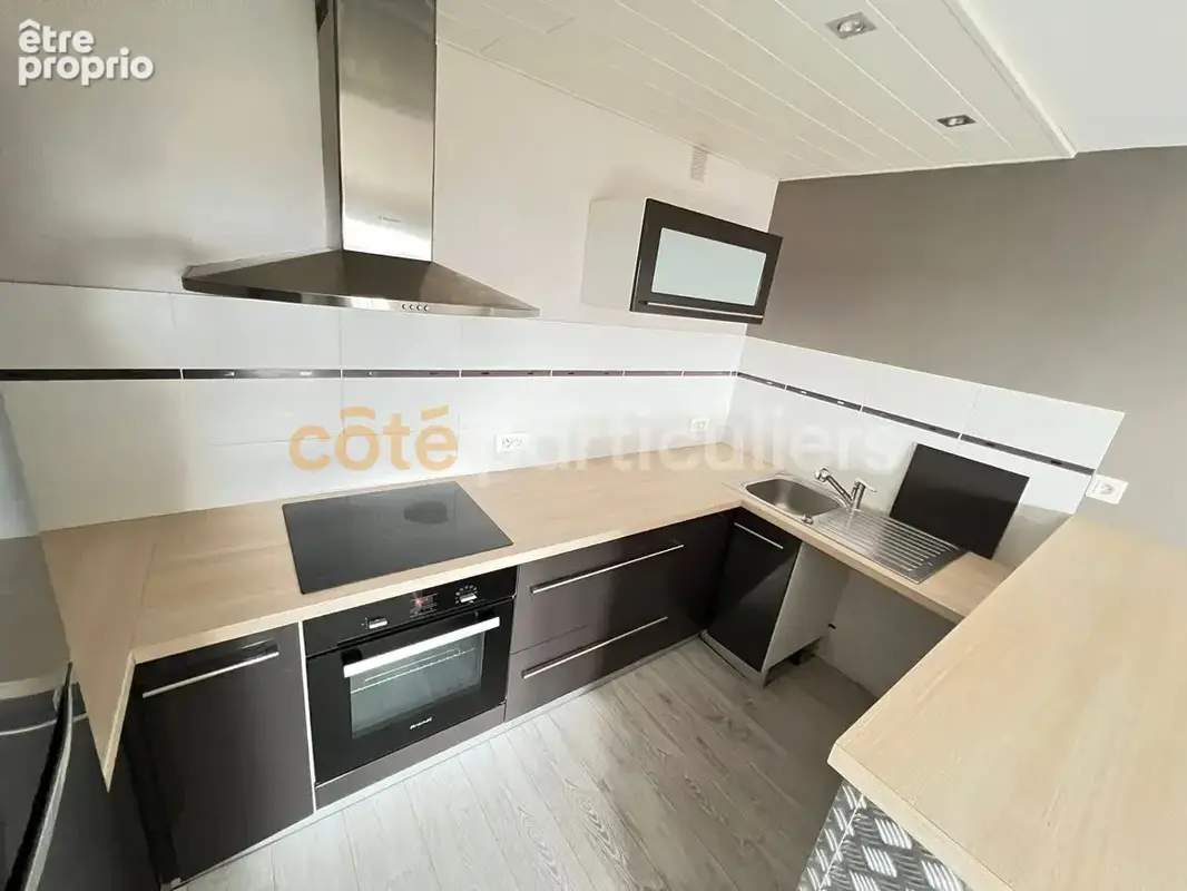 La roche-sur-yon -- centre-ville -- appartement t2 -- 1 chambre -- 49 m2 -- balcon -- stationnement privatif - photo 3