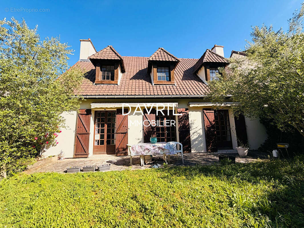 Maison à CONFLANS-SAINTE-HONORINE