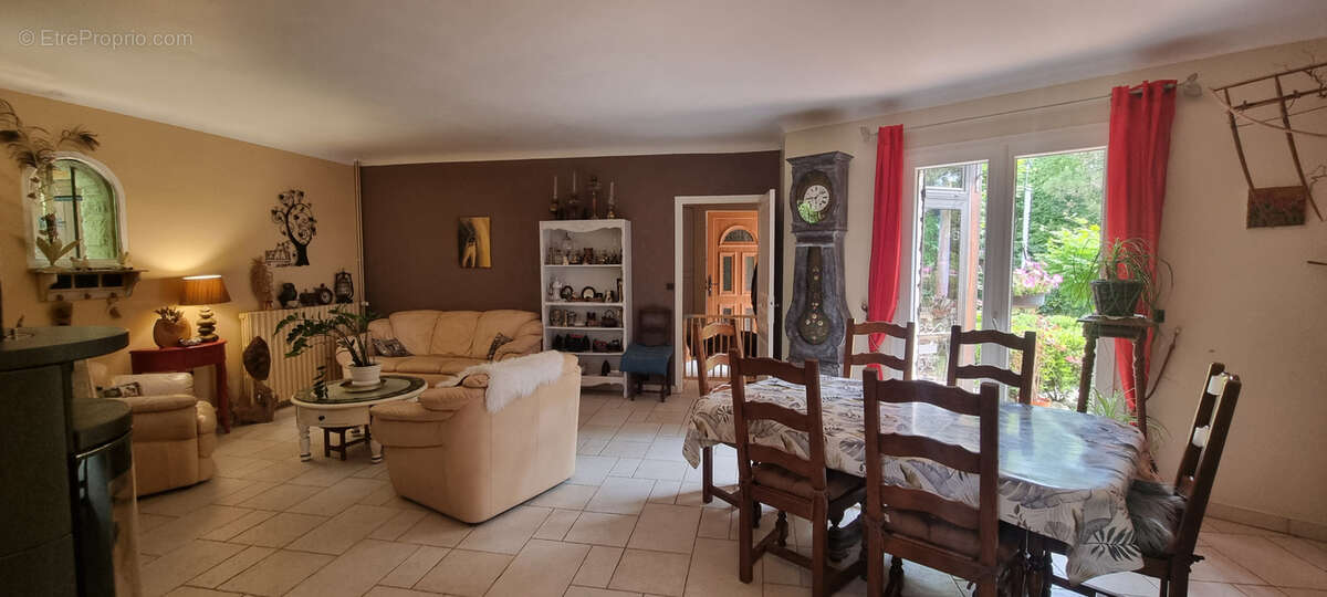 Maison à LA SAULSOTTE