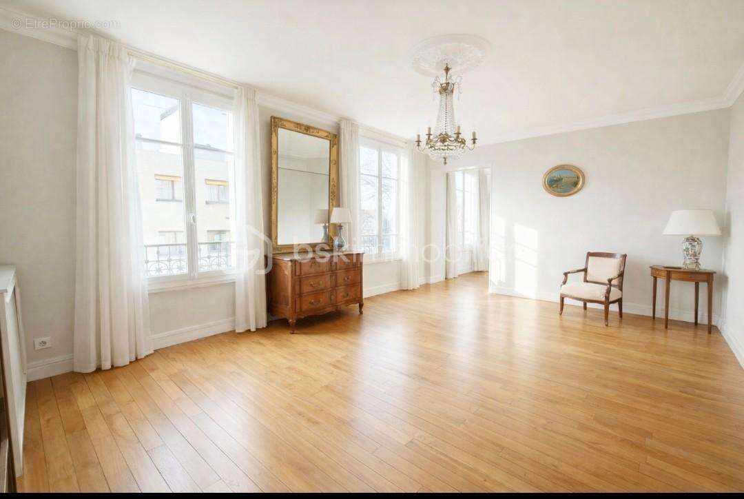 Appartement à LE VESINET