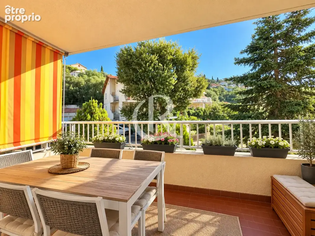Appartement à HYERES