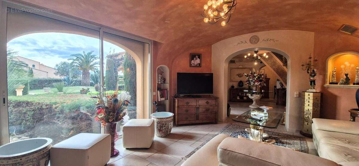 Maison à SAINT-CYPRIEN