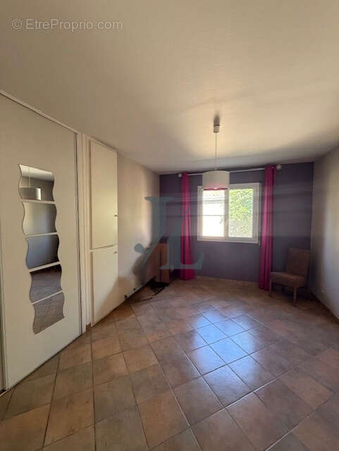 Maison à PORTES-LES-VALENCE