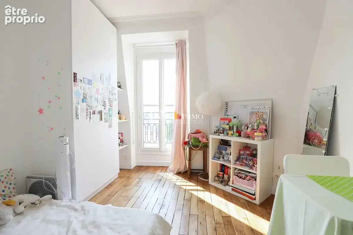 Appartement à PARIS-18E