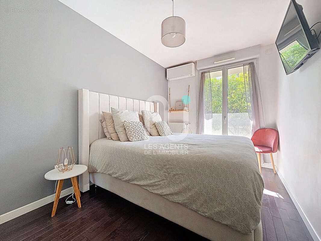 Appartement à GENNEVILLIERS