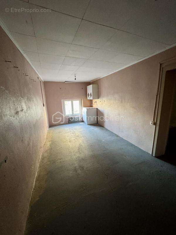 Maison à NARBEFONTAINE