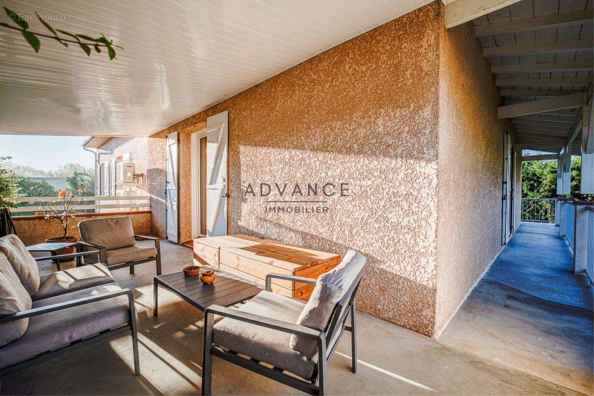 Maison à PECHBONNIEU