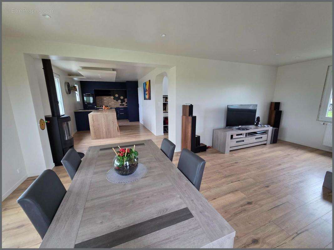 Maison 4 pièces, 3 chambres - photo 2