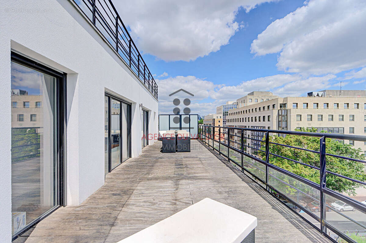 Appartement à SURESNES