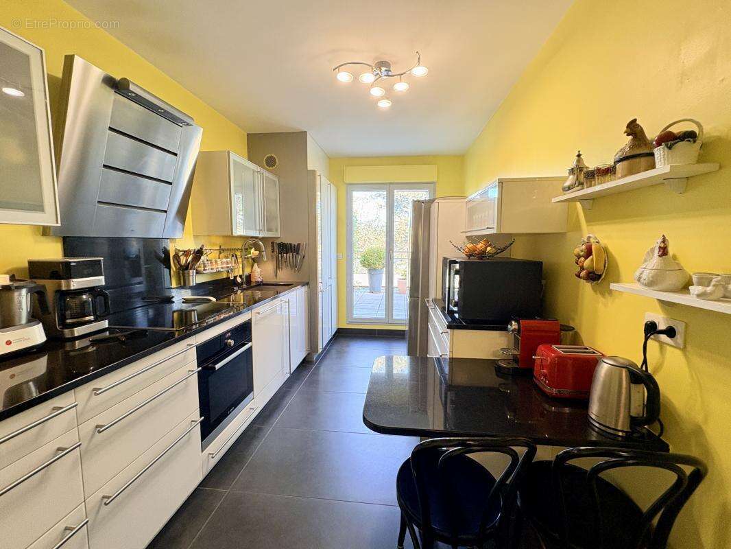 Appartement à TASSIN-LA-DEMI-LUNE