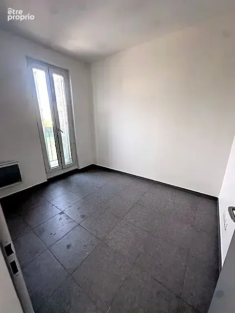 Immeuble entièrement rénové - Marseille 3e-Libre-12% de renta - photo 9