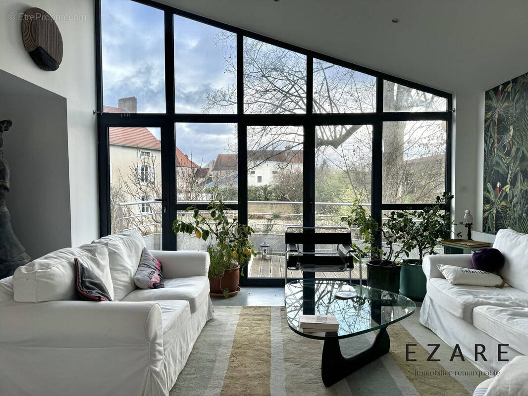 Maison à FONTAINE-FRANCAISE