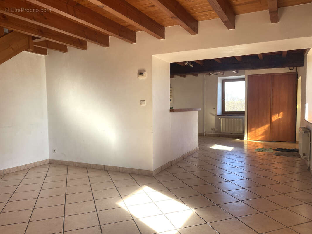 Maison à BUSSY-ALBIEUX