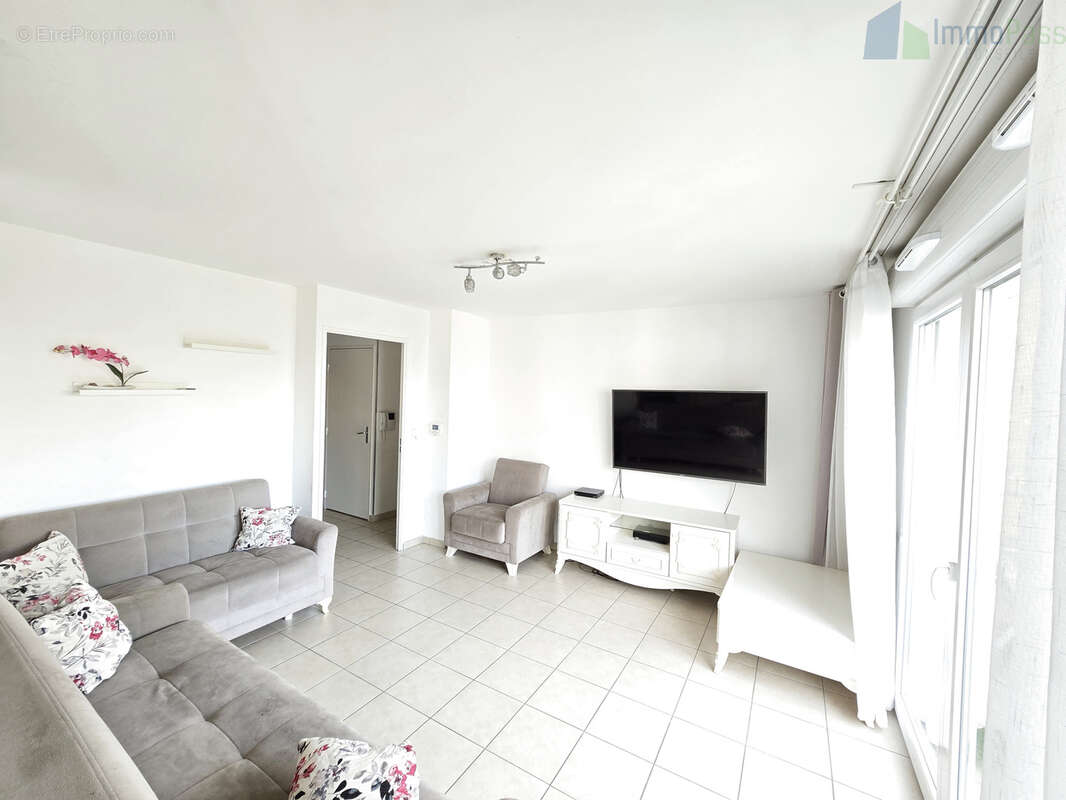 Appartement à SAINT-FONS