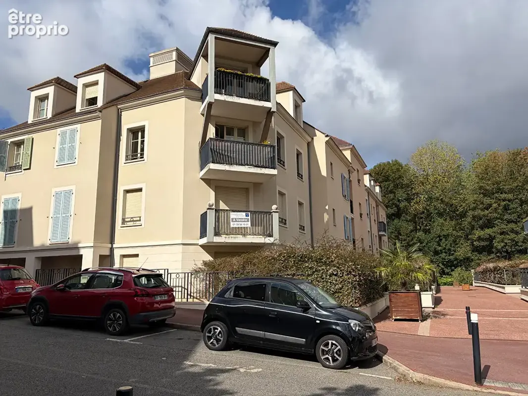 Appartement à BUC